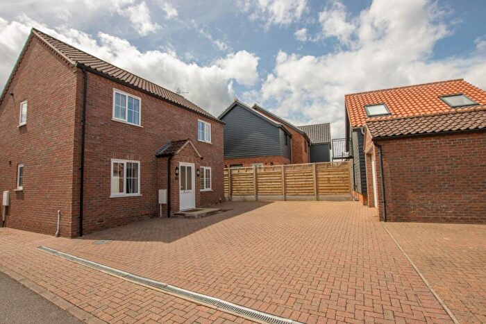 3 Bedroom Detached House To Rent In Brenda Collison Close, Dersingham, PE31