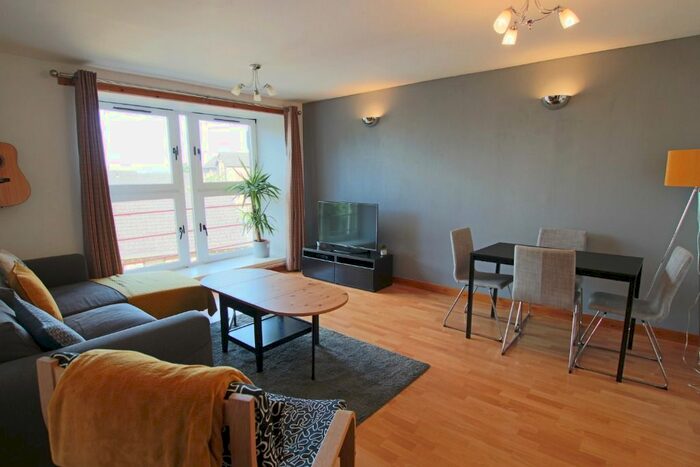 2 Bedroom Flat To Rent In Eastwell Road, Lochee East, Dundee DD2