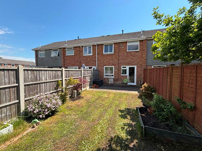 3 Bedroom Terraced House For Sale In De Havilland Way, Christchurch, BH23