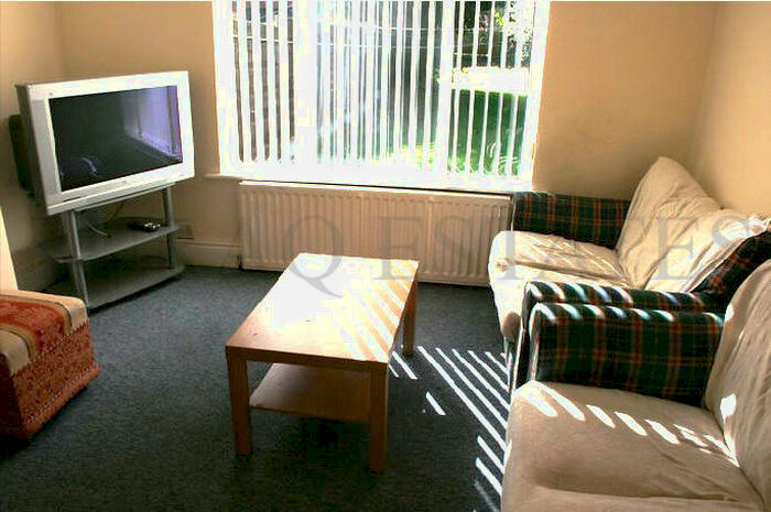 3 Bedroom Semi-Detached House To Rent In Fairholme Road, Withington, Manchester, M20