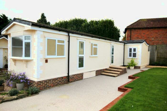 2 Bedroom Park Home For Sale In Layters Green Park, Layters Green Lane, Chalfont St Peter, SL9