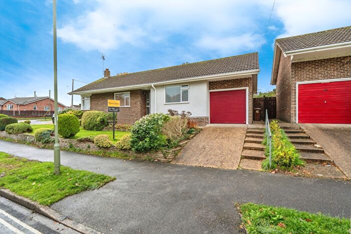 3 Bedroom Bungalow For Sale In Cedar Crescent, North Baddesley, Southampton, Hampshire, SO52