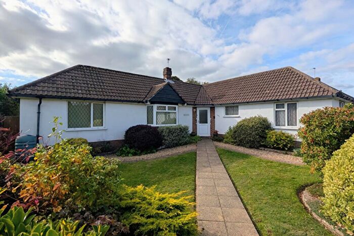 3 Bedroom Detached Bungalow For Sale In Blackbrook Road, Fareham, PO15