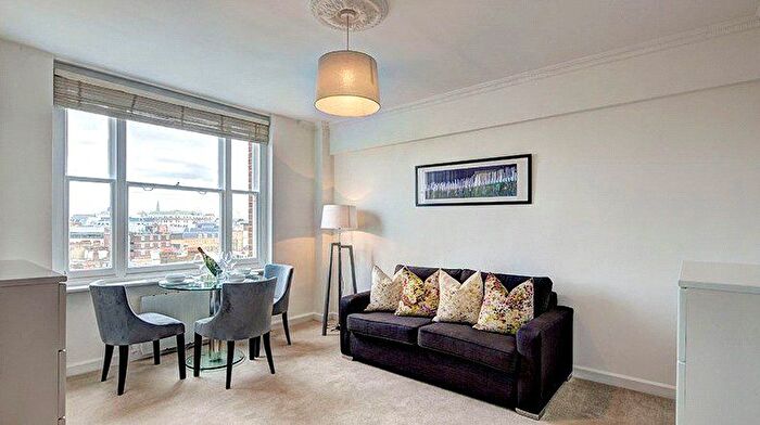 1 Bedroom Flat To Rent In Hill Street, London, W1J