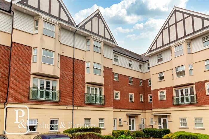 2 Bedroom Apartment For Sale In Apprentice Drive, Colchester, Essex, CO4