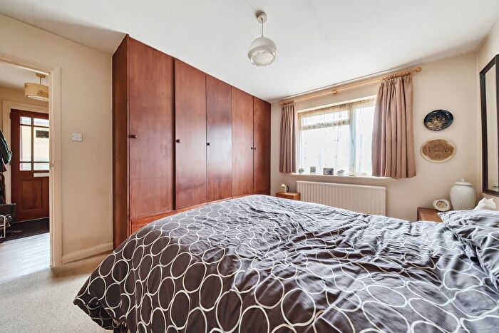 2 Bedroom Bungalow For Sale In Paynesfield Road, Westerham, TN16