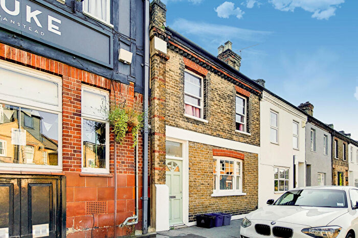 3 Bedroom Terraced House To Rent In Nightingale Lane, Wanstead, E11