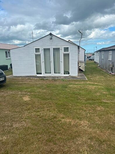 2 Bedroom Chalet For Sale In Park Avenue, Leysdown, ME12