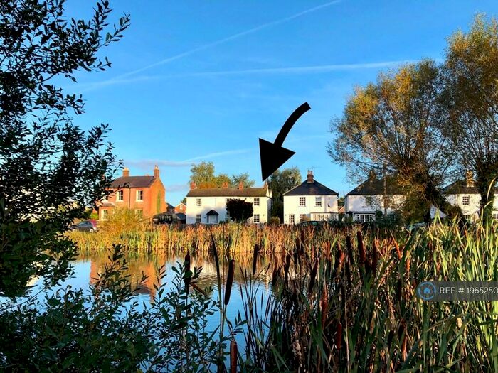 2 Bedroom Semi-Detached House To Rent In Winterdown Road, Esher, KT10