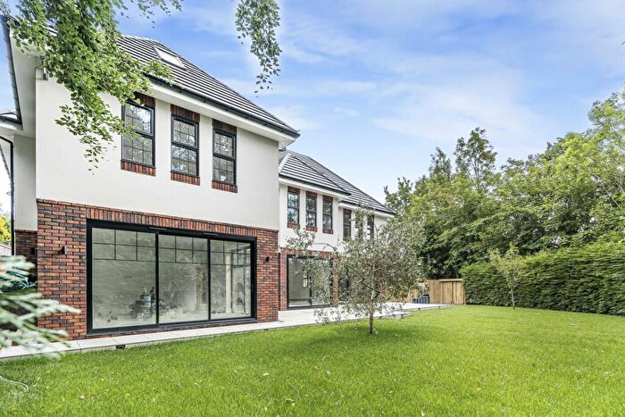 6 Bedroom Detached House For Sale In The Mount, Warlingham, CR6