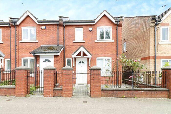 3 Bedroom End Terrace House For Sale In Chorlton Road, Manchester, Greater Manchester, M15
