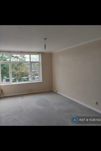1 Bedroom Flat To Rent In Great Knightleys, Basildon, SS15