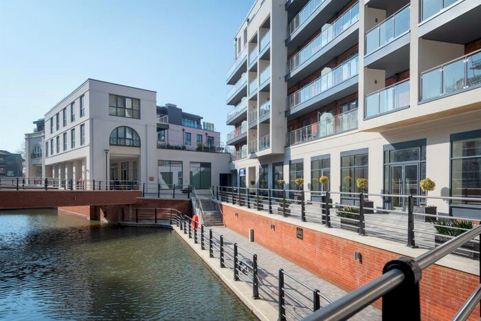 1 Bedroom Apartment For Sale In Crown Lane, Maidenhead, SL6