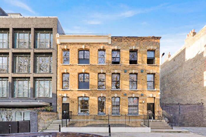 Flat To Rent In Hoxton Square, Hoxton, N1