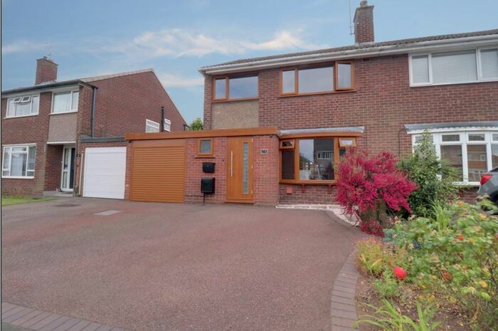 3 Bedroom Semi-Detached House To Rent In Porlock Avenue, Baswich, Stafford, ST17