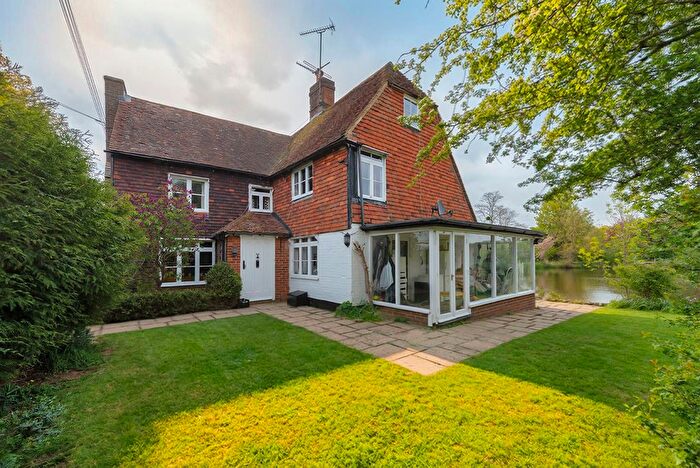 5 Bedroom Detached House For Sale In Collier Street, Marden, TN12