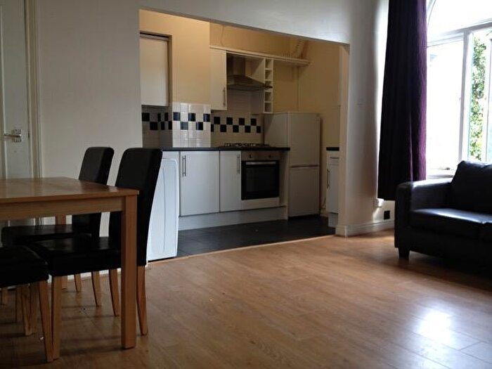 4 Bedroom Apartment To Rent In (bed), Withington, Manchester, M20