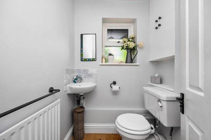 2 Bedroom Terraced House For Sale In East Horsley, KT24