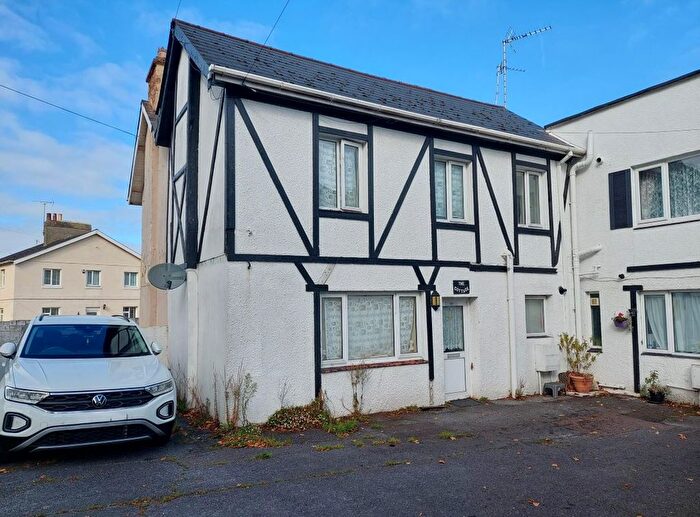 2 Bedroom Cottage For Sale In Newton Road, Torquay, Devon, TQ2