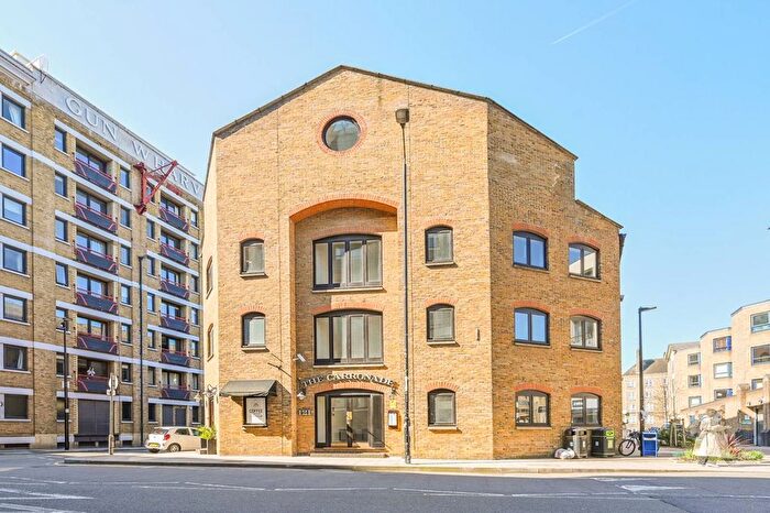 Studio To Rent In Wapping High Street, Wapping, London, E1W