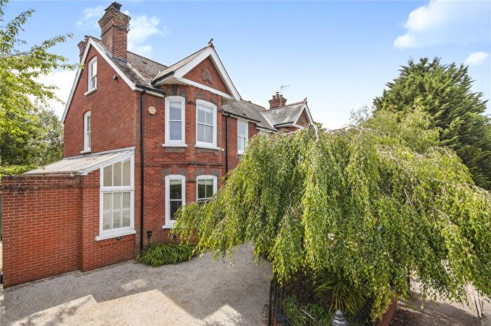 4 Bedroom Semi Detached House For Sale In The Drive, Sevenoaks, Kent, TN13