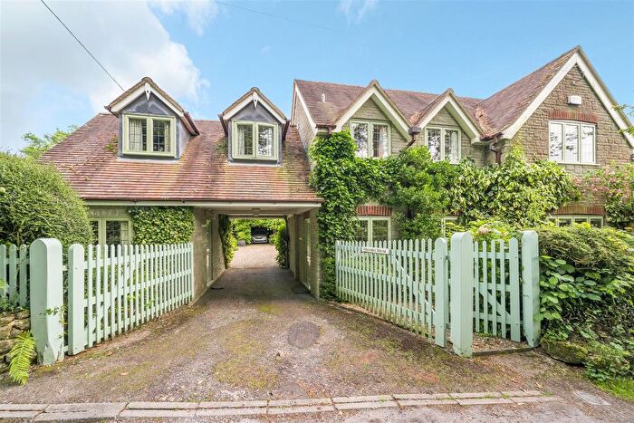 5 Bedroom Property For Sale In Raspberry Lane, Shaftesbury, SP7