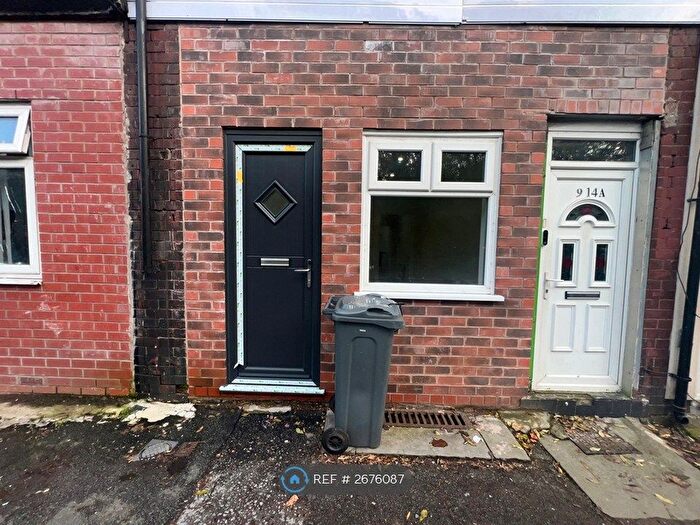 1 Bedroom Maisonette To Rent In Rochdale Road, Manchester, M9