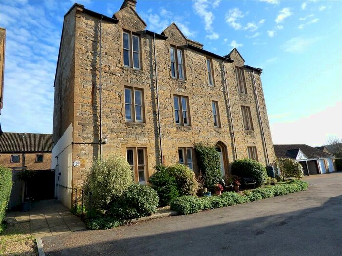 2 Bedroom Flat To Rent In Hound Street, Sherborne, Dorset, DT9