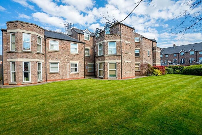 2 Bedroom Flat For Sale In West Grange Court, Bootham, York, YO30