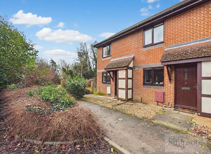 2 Bedroom End Of Terrace House For Sale In Eldridge Close, Abingdon, OX14