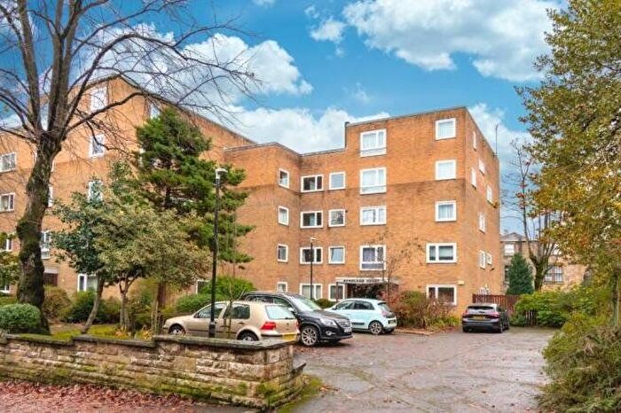 2 Bedroom Flat To Rent In Sydenham Road, Dowanhill, Glasgow, G12