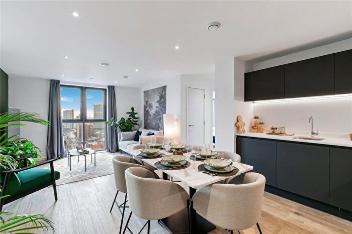 3 Bedroom Apartment To Rent In Swan Street, Manchester, M4