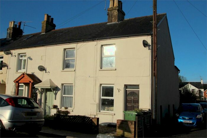 2 Bedroom Semi-Detached House To Rent In Queens Road, Alton GU34