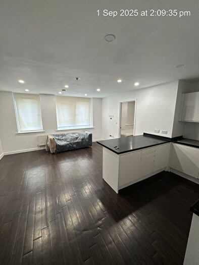 2 Bedroom Flat To Rent In Cherrydown East, Basildon, SS16