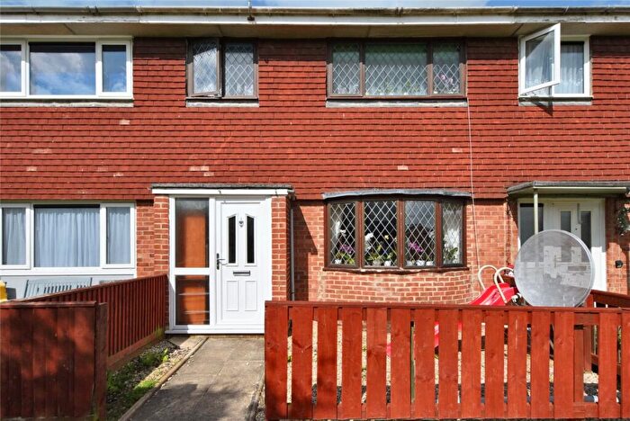 3 Bedroom Terraced House To Rent In Mead Walk, Didcot, Oxfordshire, OX11