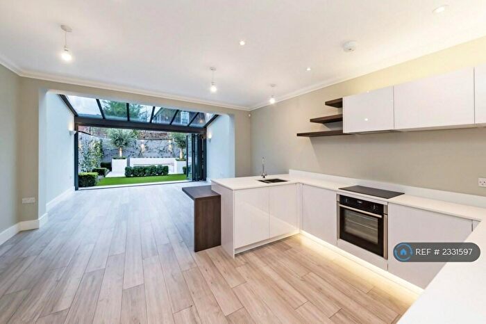 4 Bedroom Terraced House To Rent In Telferscot Road, Balham, SW12