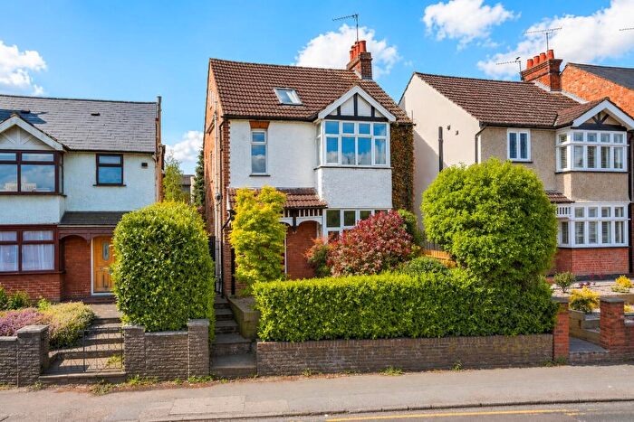 4 Bedroom Detached House For Sale In Camp Road, St. Albans, Hertfordshire, AL1