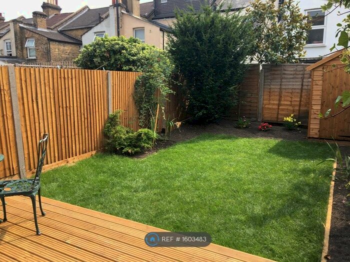 1 Bedroom Flat To Rent In Tooting, London, SW17