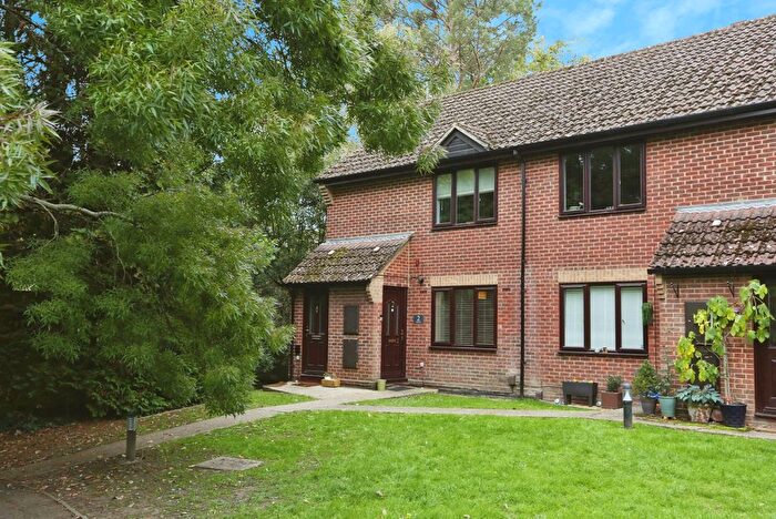 1 Bedroom Maisonette For Sale In Nursery Gardens, Chandler's Ford, Eastleigh, Hampshire, SO53