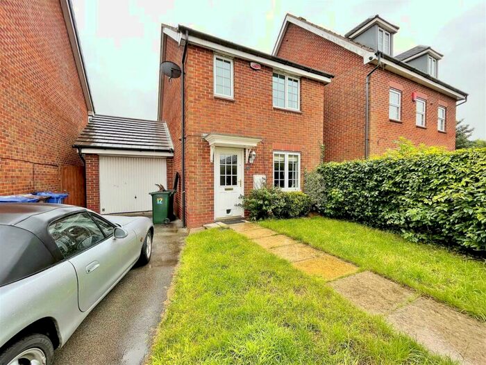 3 Bedroom Detached House To Rent In Hollybush Close, Whitley, Goole, DN14
