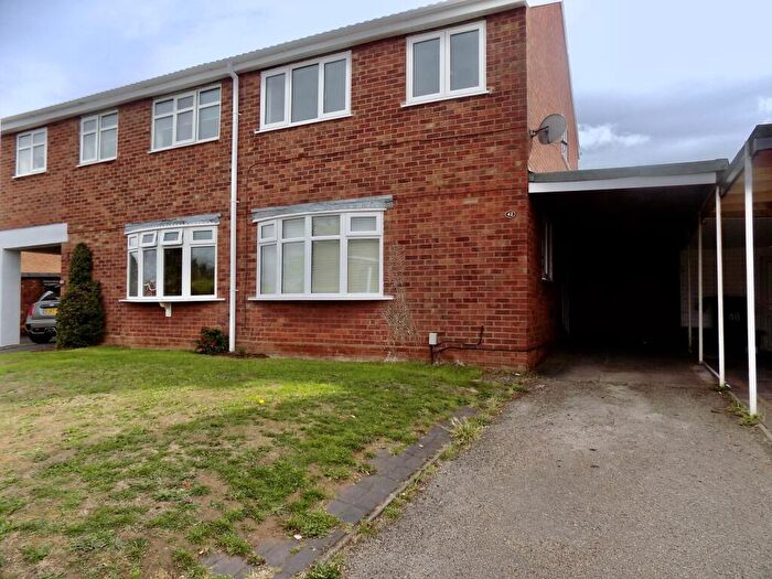 3 Bedroom Semi-Detached House To Rent In Marlow Road, Tamworth, B77