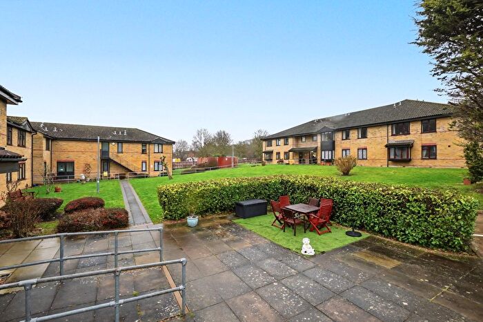 1 Bedroom Property For Sale In Dove Close, Chatham, ME5