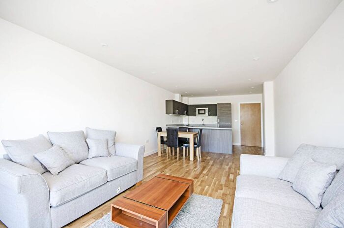 2 Bedroom Flat To Rent In Heritage Avenue, Colindale, London, NW9
