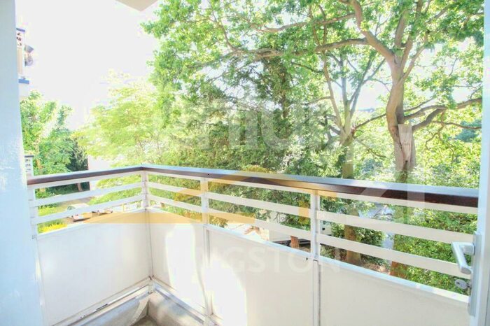 3 Bedroom Flat To Rent In Kingsnympton Park, Kingston Upon Thames, KT2