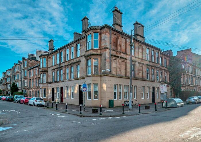 2 Bedroom Flat To Rent In Albert Road, Queens Park, Glasgow, G42