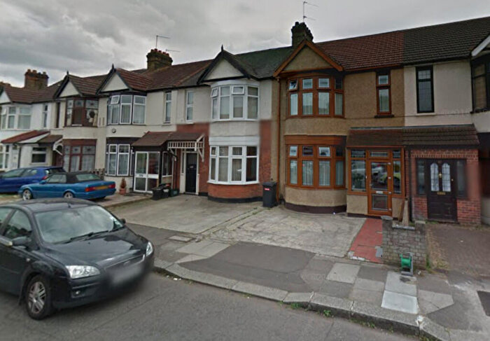 4 Bedroom Terraced House To Rent In Vernon Road Seven Kings, IG3