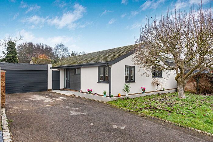 4 Bedroom Bungalow For Sale In Brasenose Drive, Kidlington, OX5