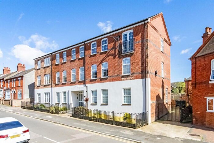 2 Bedroom Apartment For Sale In Arthur Street, Wellingborough, NN8