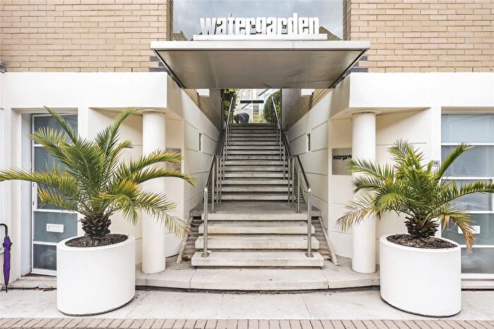 2 Bedroom Flat To Rent In Roy Square, London, E14