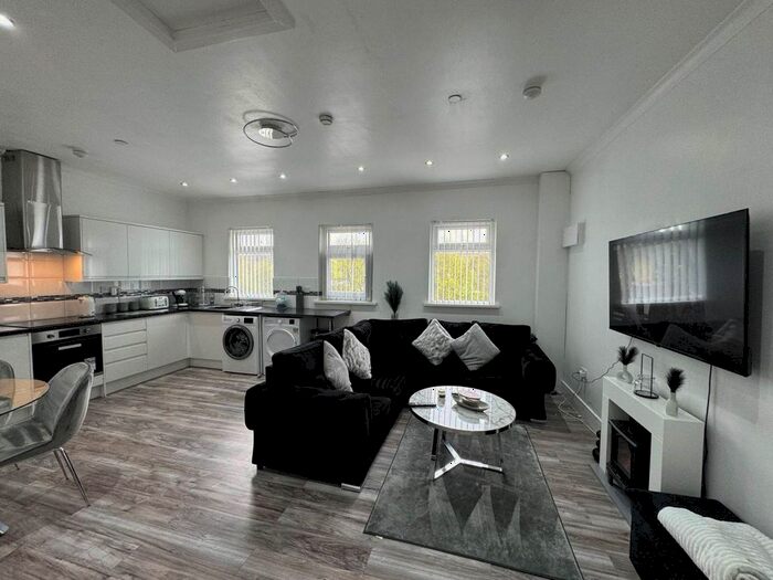 1 Bedroom Property To Rent In High Street, Blackwood, NP12